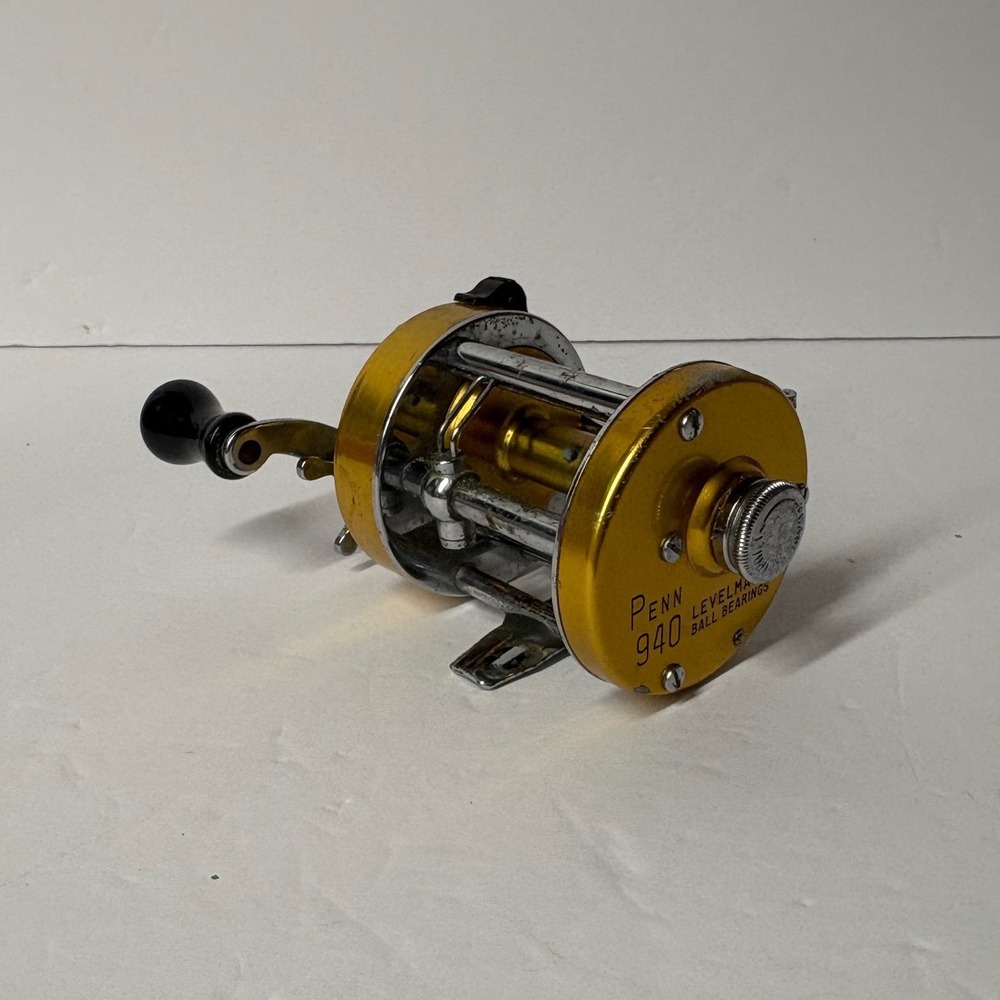 Penn 940 Levelmatic Baitcasting Fishing Reel Gold Chrome Made in USA Vintage